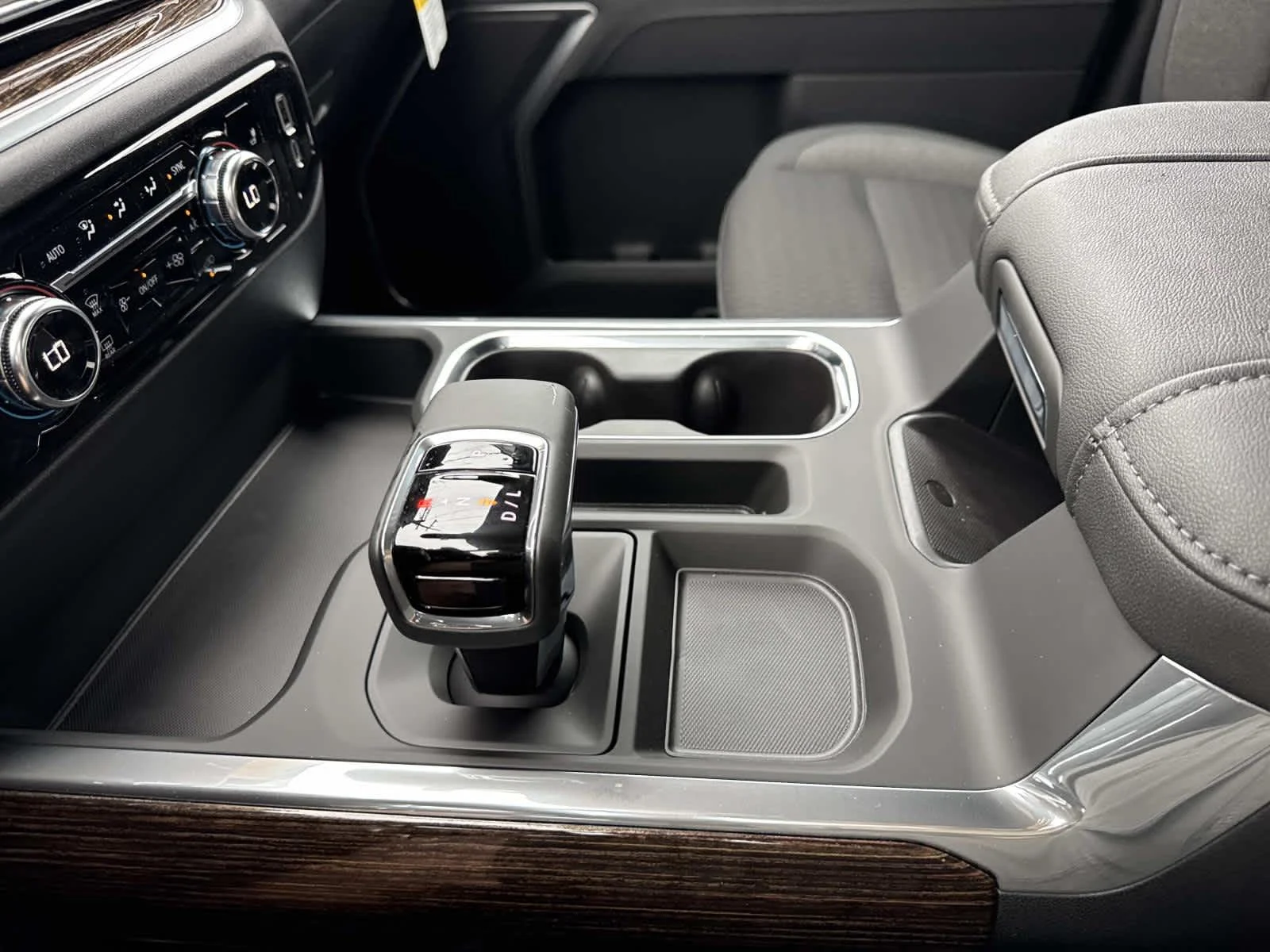 2026 GMC Sierra 1500 Elevation - Photo 18