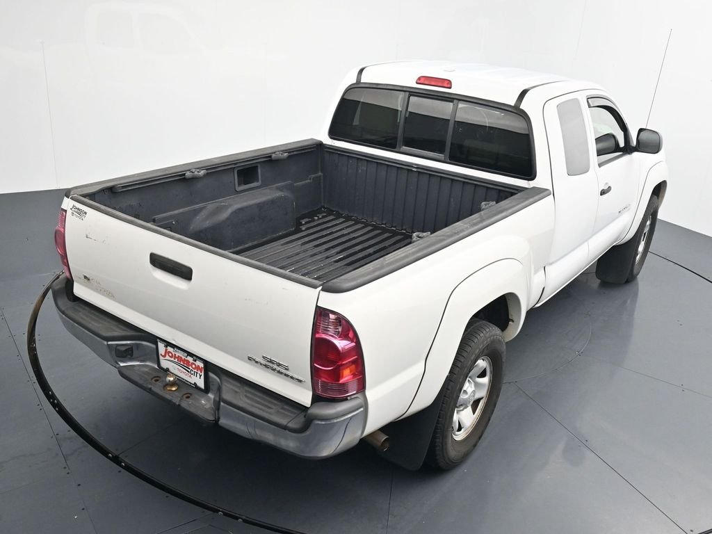 Used 2009 White Toyota PreRunner image 24