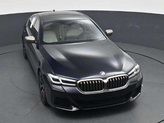 2023 BMW 5 Series M550i - Photo 30