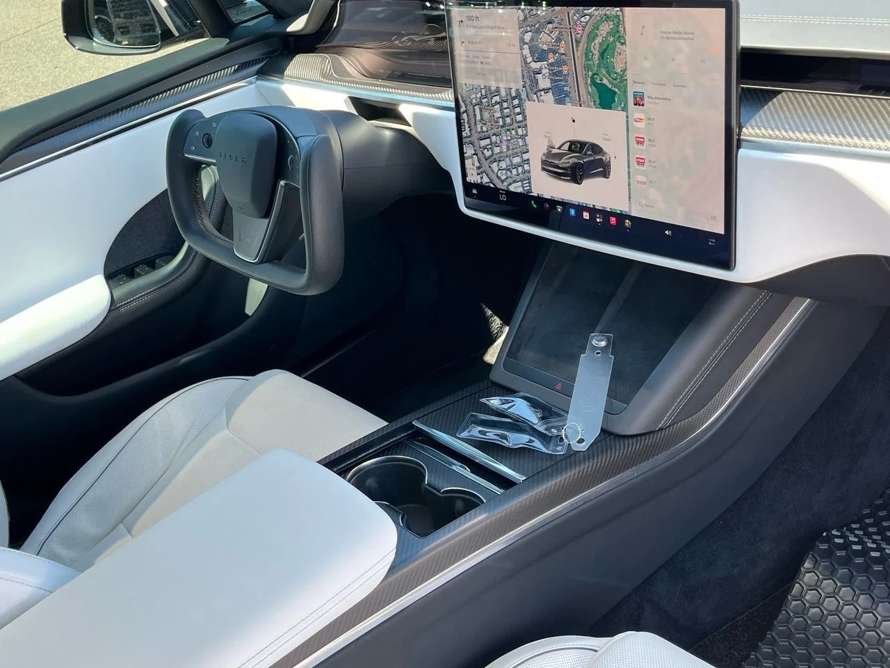 Used 2022 Midnight Silver Tesla Plaid image 9