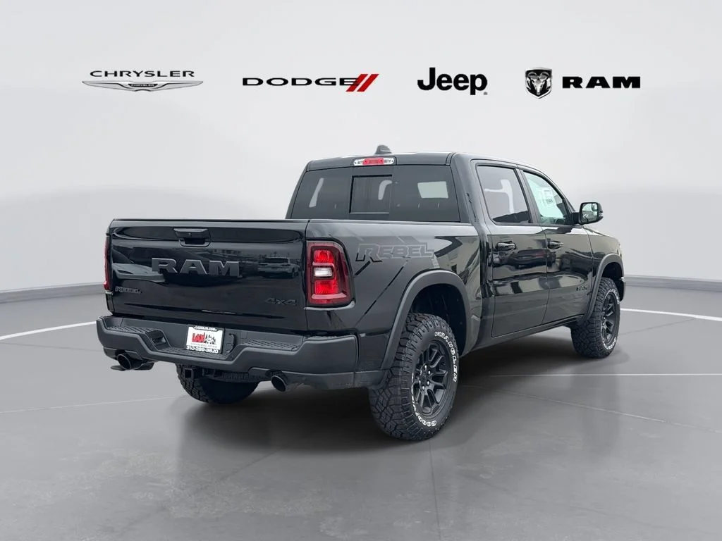 New 2026 Diamond Black Crystal Pearl-Coat Exterior Paint RAM Rebel image 3
