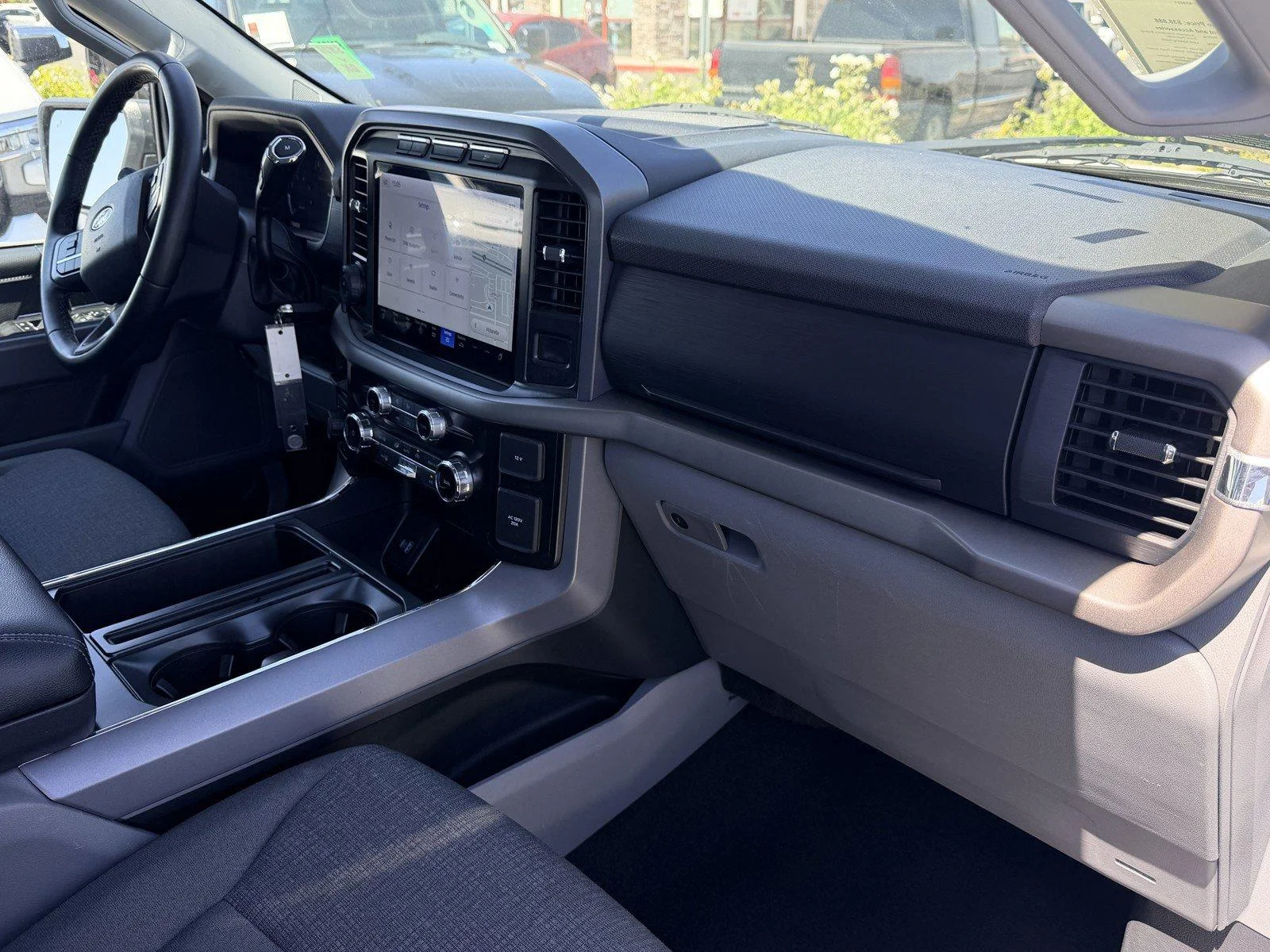 Used 2024  Ford XLT image 7