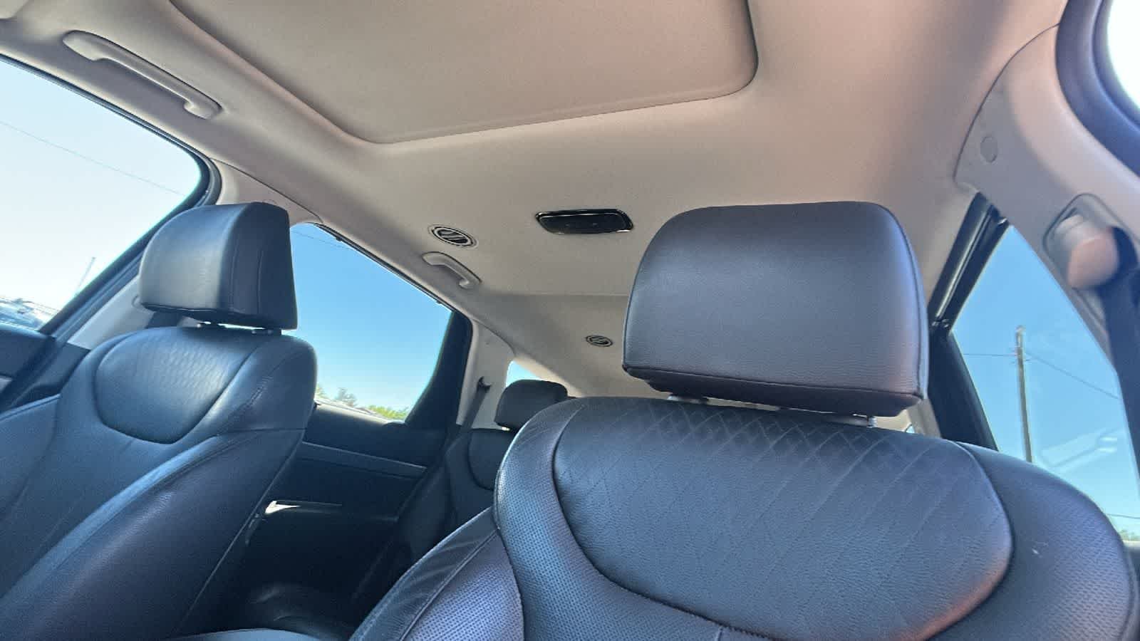 Used 2020 Becketts Black Hyundai SEL image 11