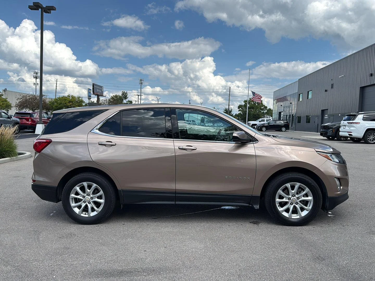 Used 2019 Chevrolet Equinox LT with VIN 2GNAXKEV1K6216795 for sale in Lafayette, IN