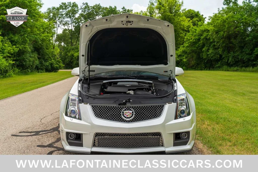 Used 2015 White Cadillac Base image 49