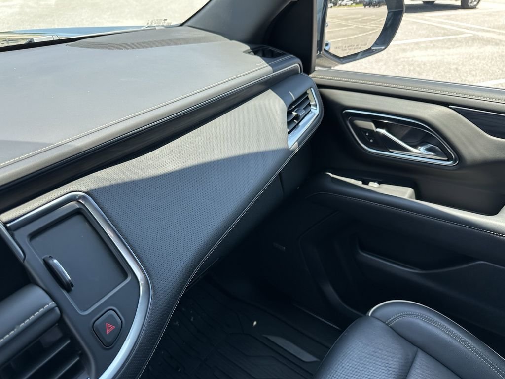 Used 2023 Green GMC SLT image 37