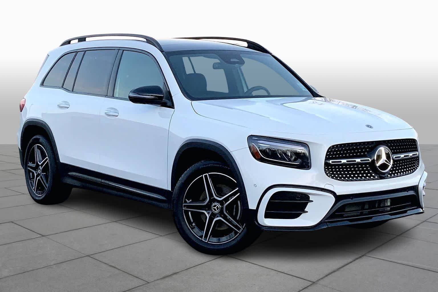 New 2026 Polar White Mercedes-Benz GLB 250 image 2