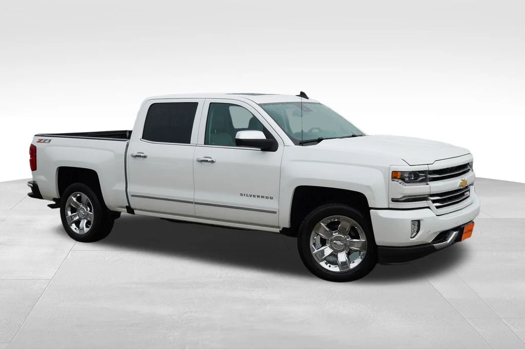 Certified Used 2016 Iridescent Pearl Tricoat Chevrolet LTZ image 2