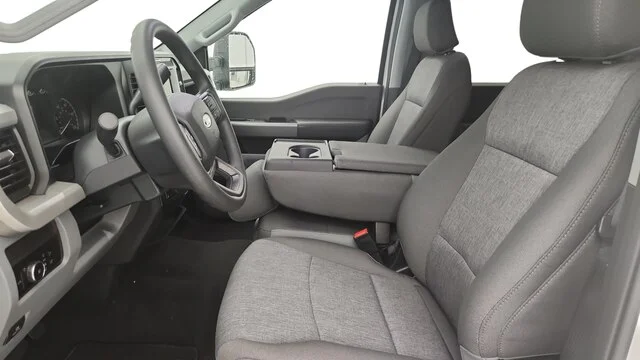 New 2026 Oxford White Ford F-250® XL image 33