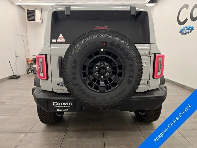 New 2026 Avalanche Gray Ford Badlands® image 4