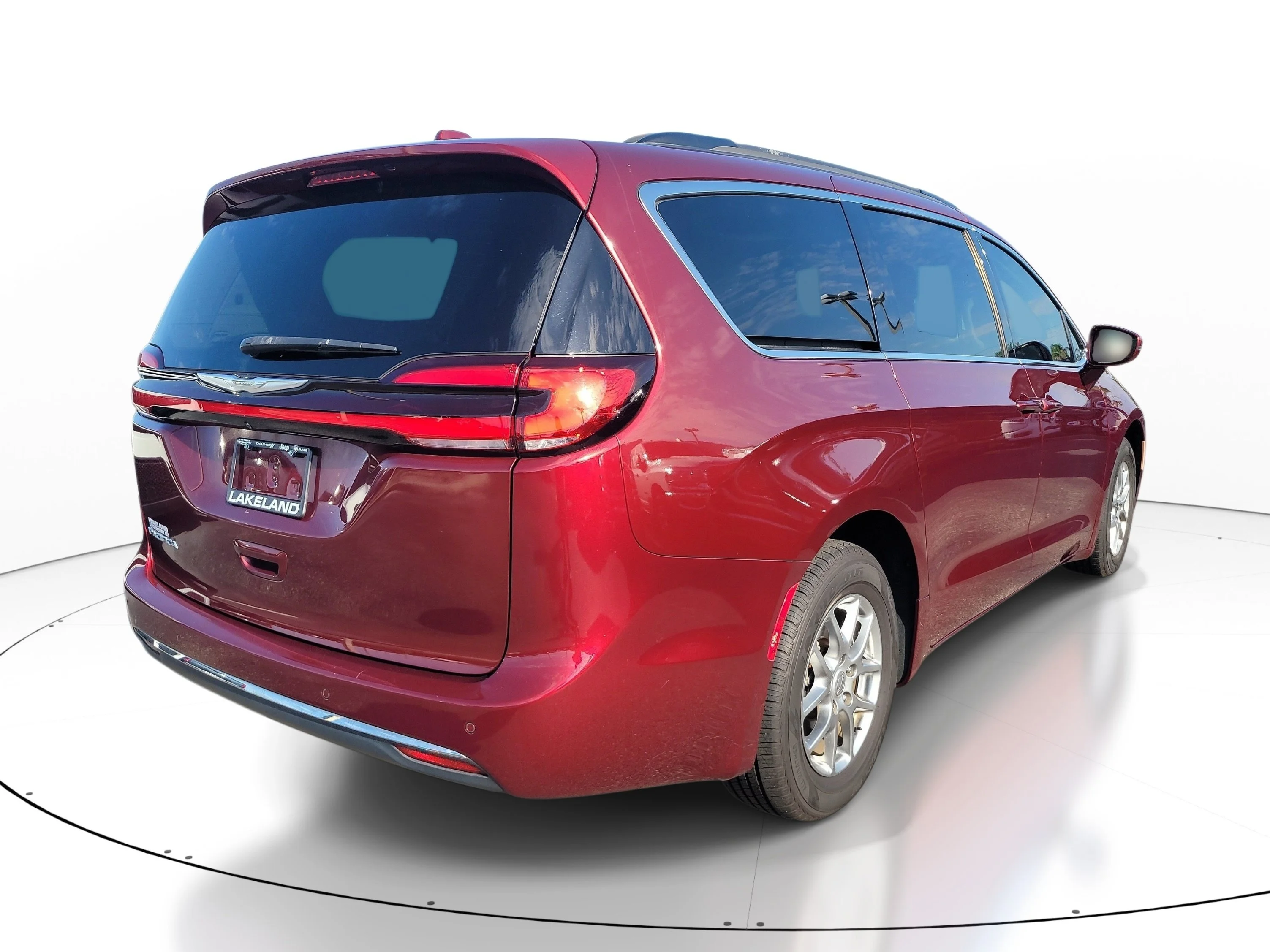 Used 2021 Velvet Red Pearlcoat Chrysler Touring image 4