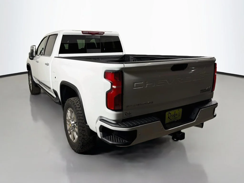2026 Chevrolet Silverado 2500 HD High Country - Photo 8