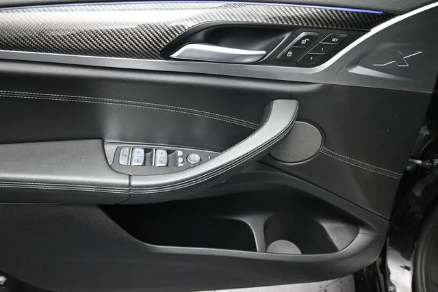Used 2021 Black BMW M40i image 17