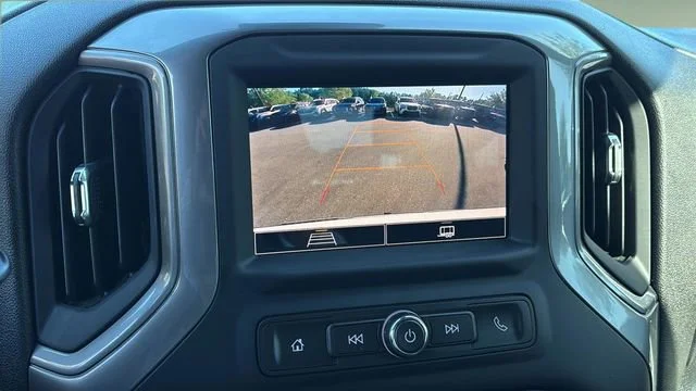 Used 2022 Summit White Chevrolet Custom image 27