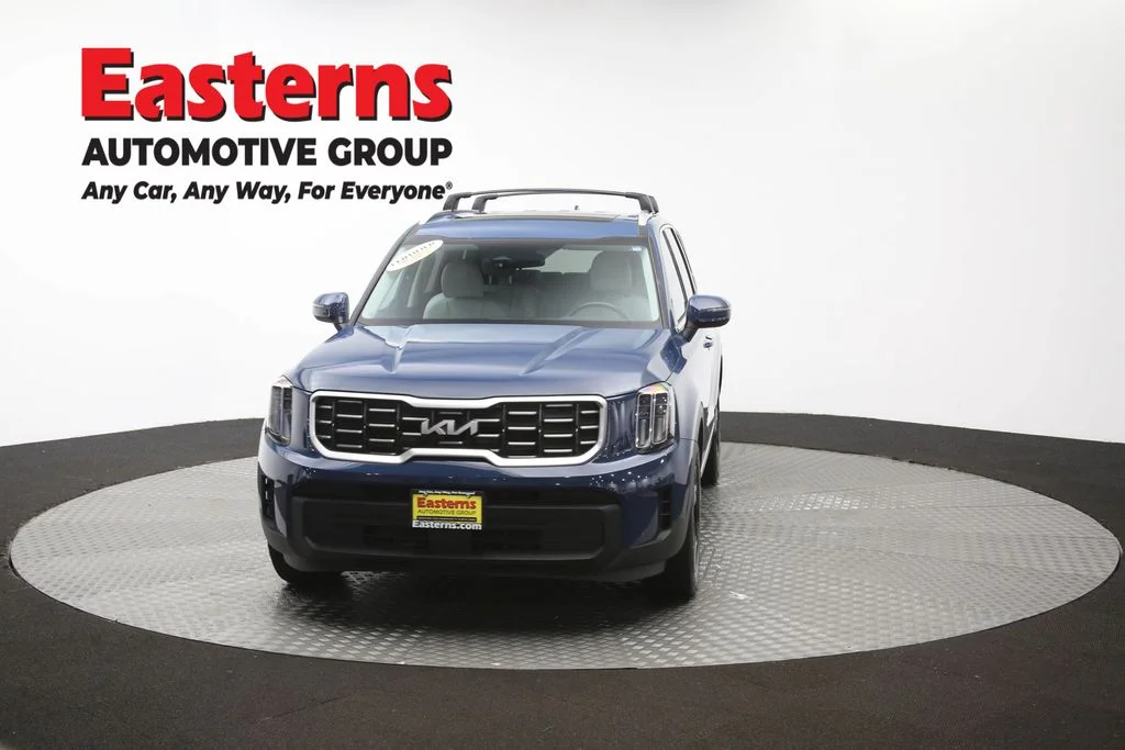 Used 2024 Black Kia S image 56