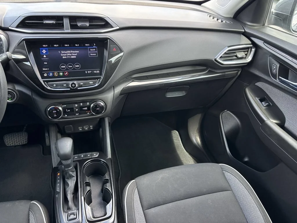 Used 2021 SATIN STEEL METALLIC Chevrolet LT image 18