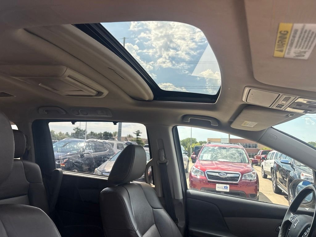 Used 2016 Gray Honda EX-L image 30