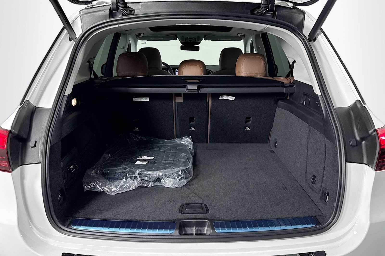 New 2026 Polar White Mercedes-Benz GLE 350 4MATIC® SUV image 22