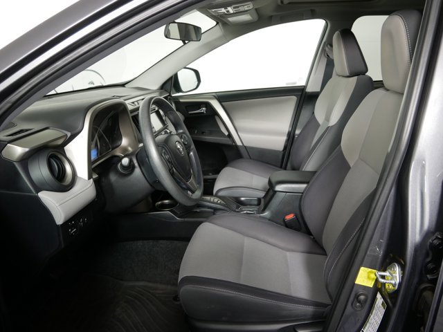 Used 2014 Magnetic Gray Metallic Toyota XLE image 9