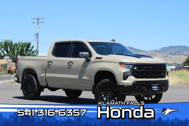 2022 Chevrolet Silverado 1500 Custom Trail Boss