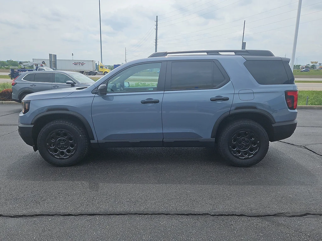 New 2026 Sonic Gray Pearl Honda TrailSport Blackout image 21