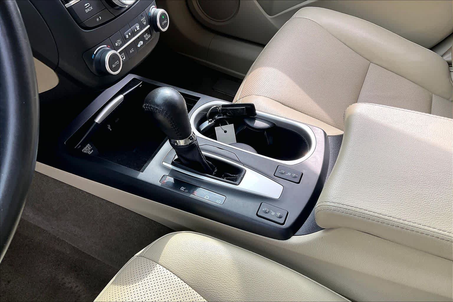 Used 2016 White Diamond Pearl Acura Tech Pkg image 16