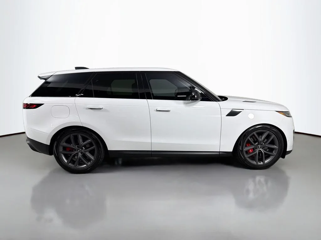 Certified Used 2025 White Land Rover SE image 4