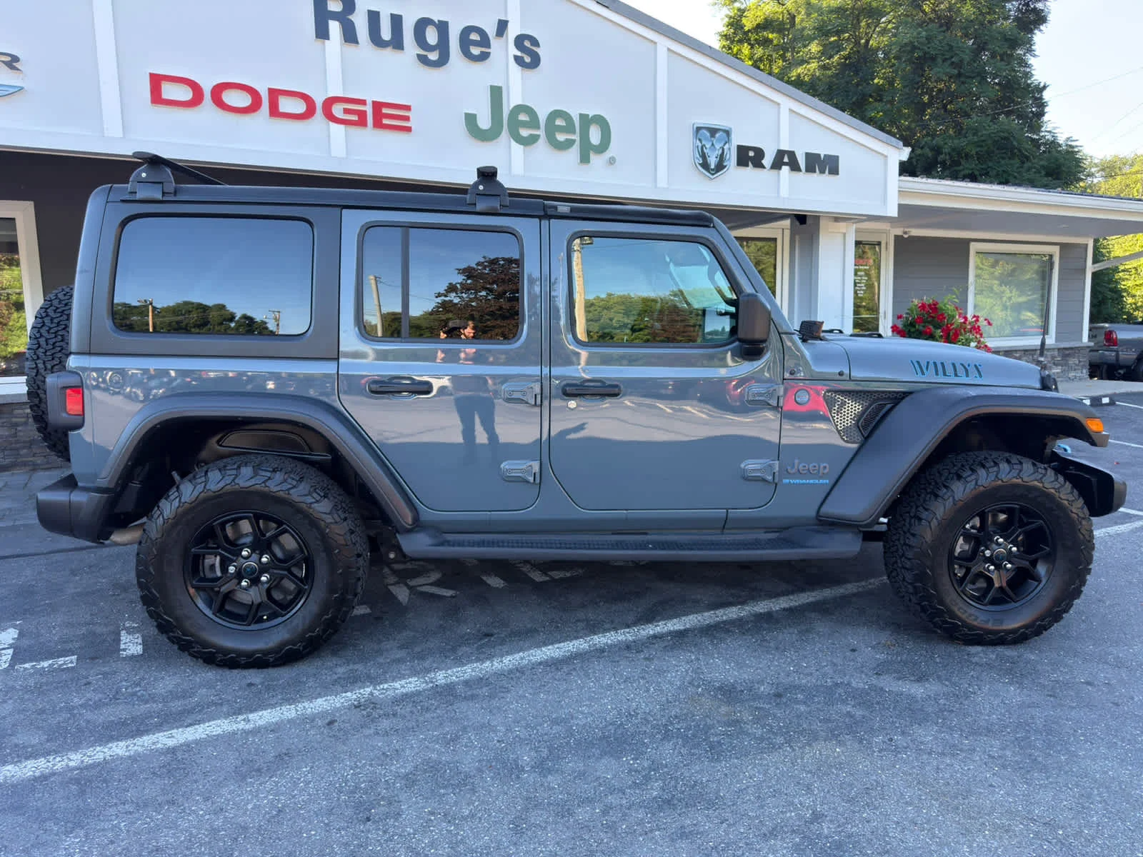 Certified Used 2024 Anvil Clear Coat Jeep Willys image 2