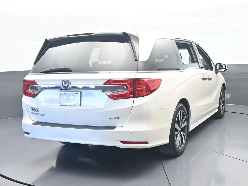 Used 2019 White Honda Elite image 5