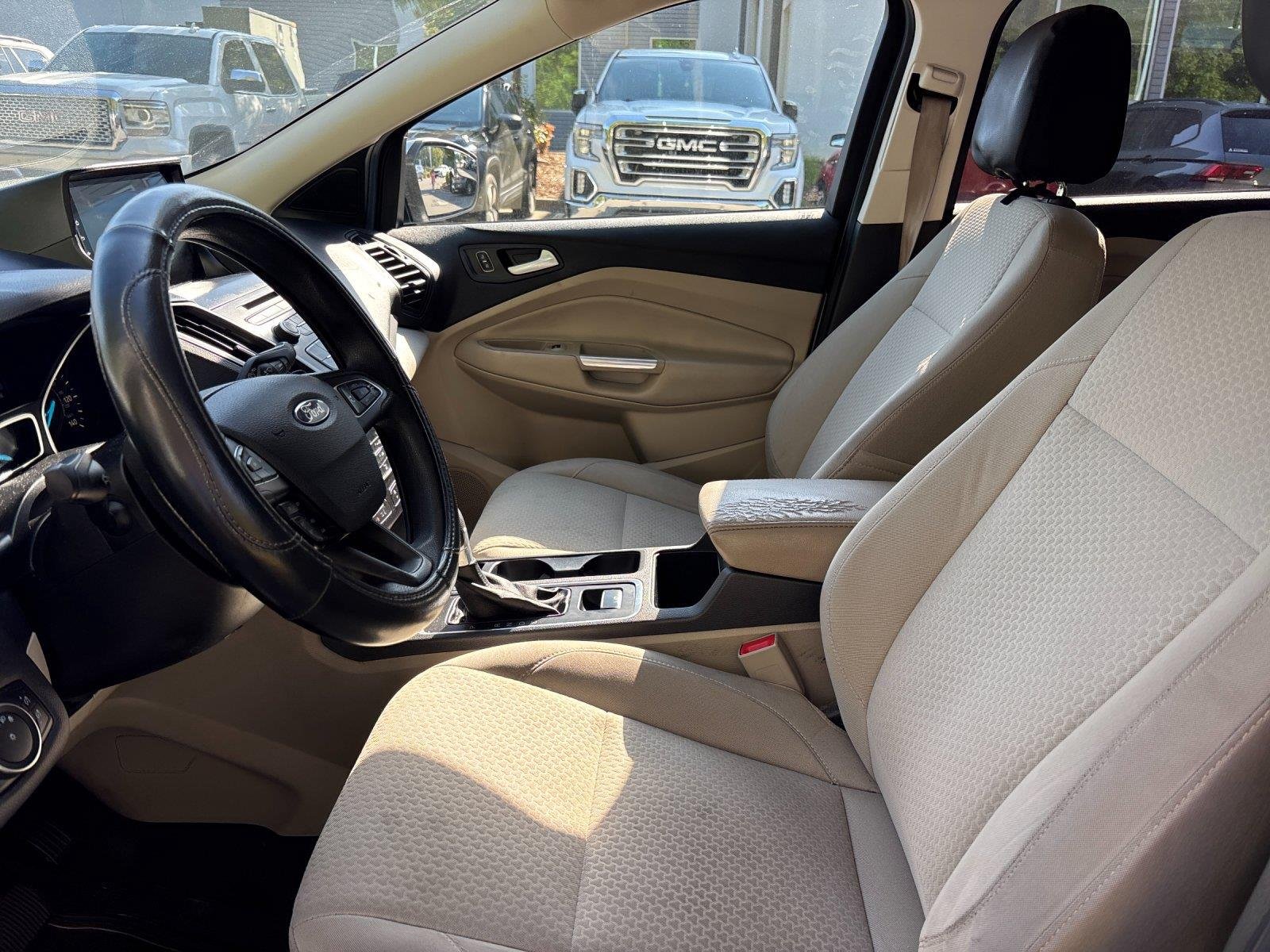 Used 2017 Ingot Silver Ford SE image 14