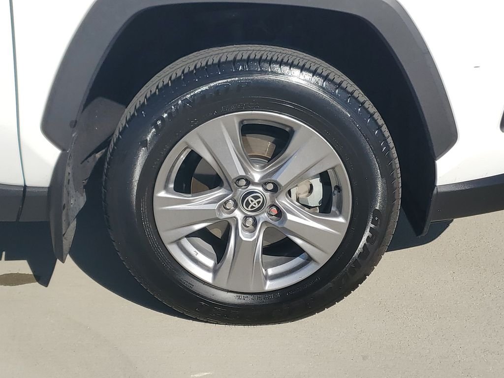 Used 2024 Ice Toyota XLE image 6