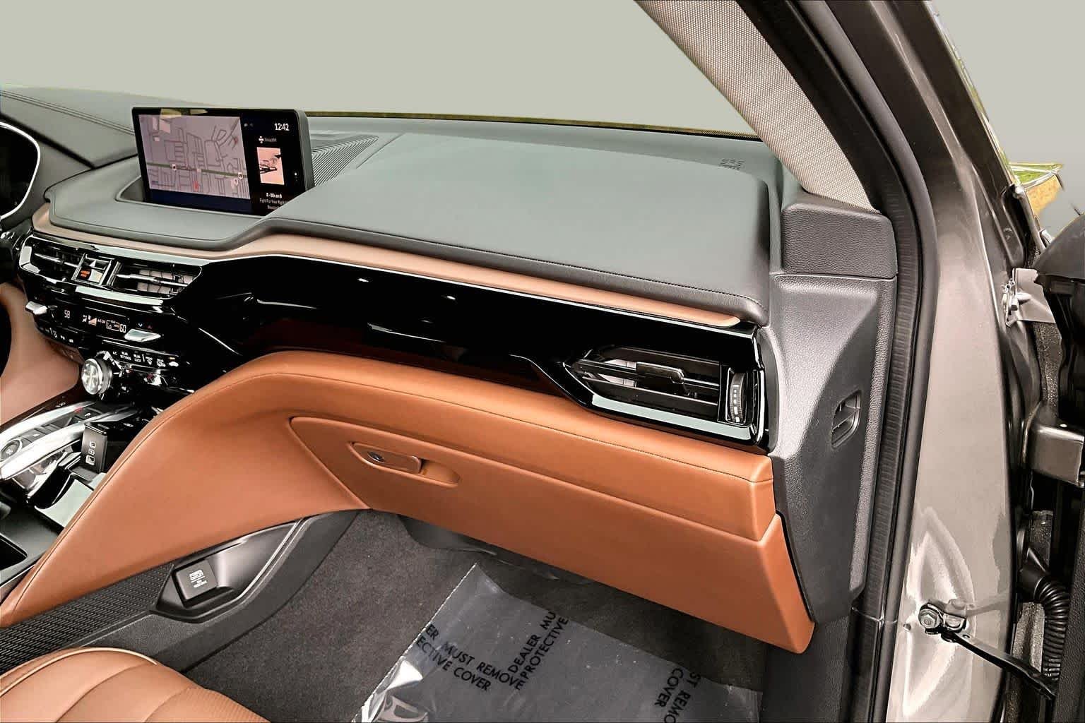 Used 2024 Liquid Carbon Metallic Acura w/Technology Package image 19