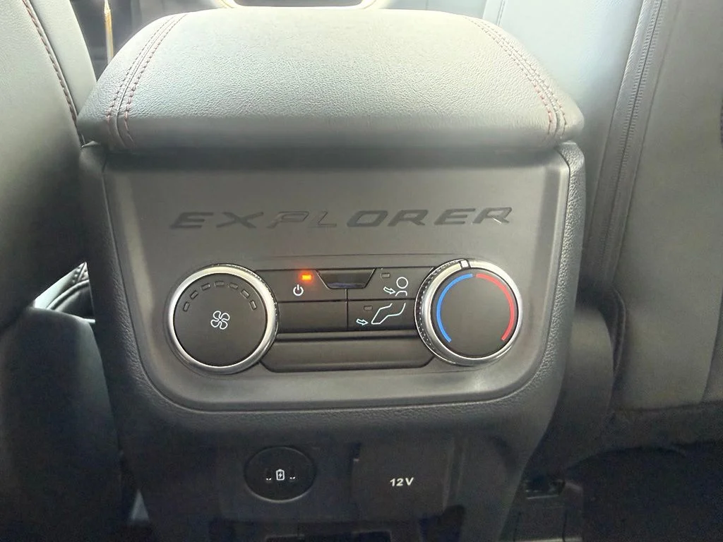 New 2026 Agate Black Metallic Ford Active image 37