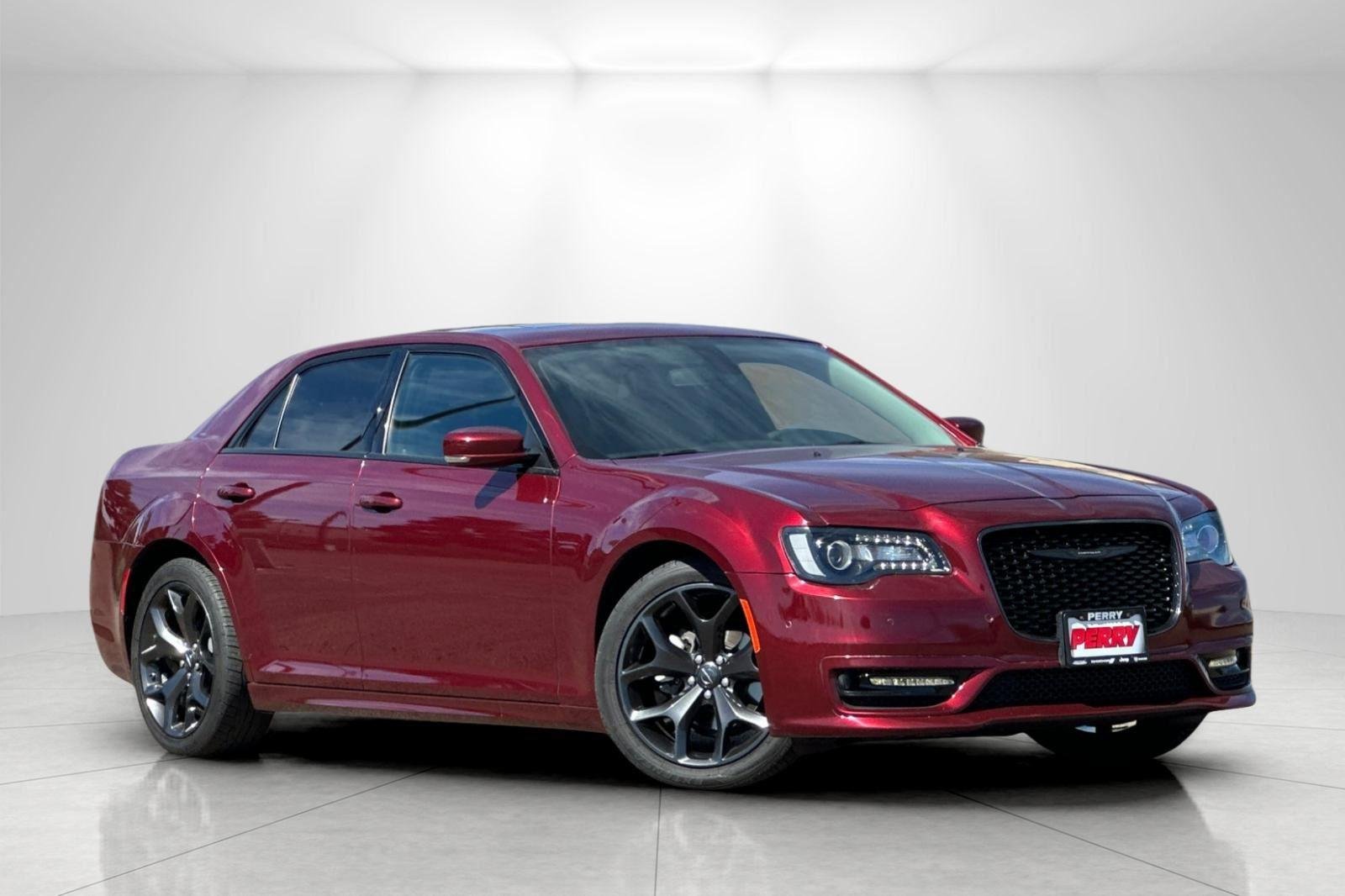 2023 Chrysler 300 Touring L