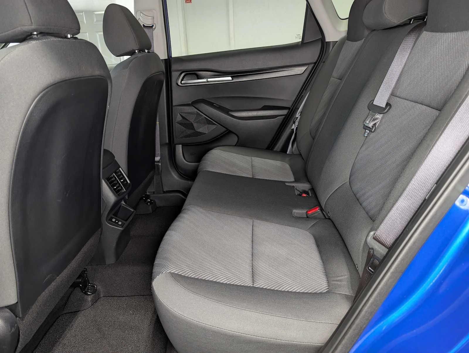 Certified Used 2024 Neptune Blue Kia LX image 22