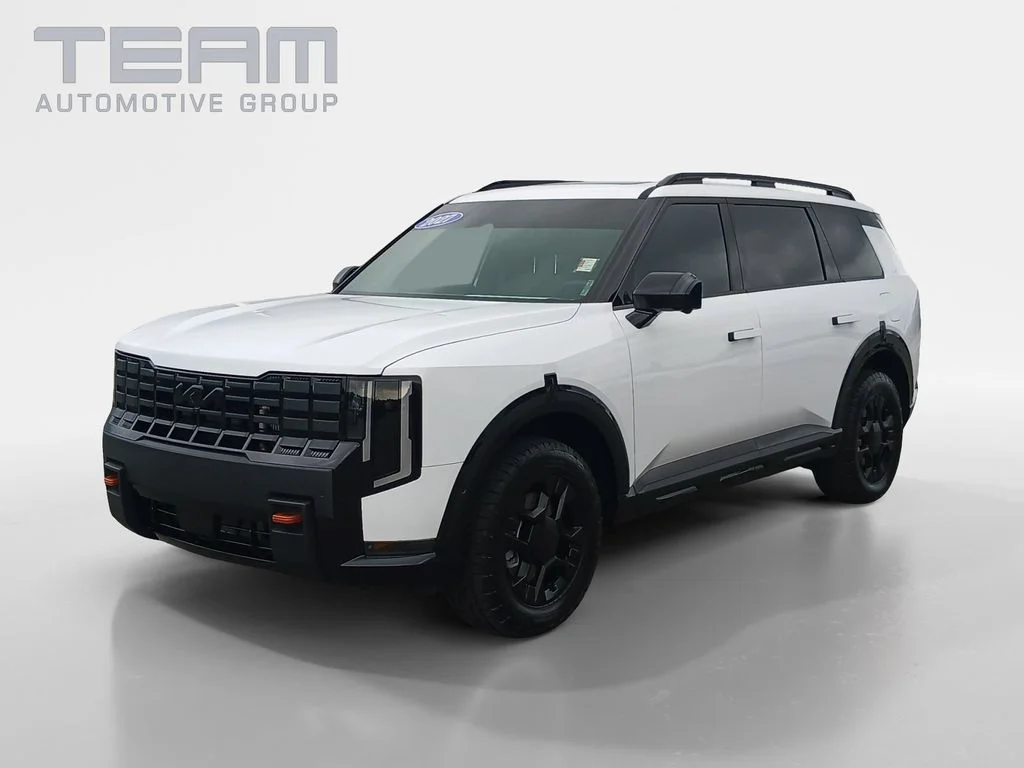 Used 2027 White Kia X-Pro SX-Prestige image 3