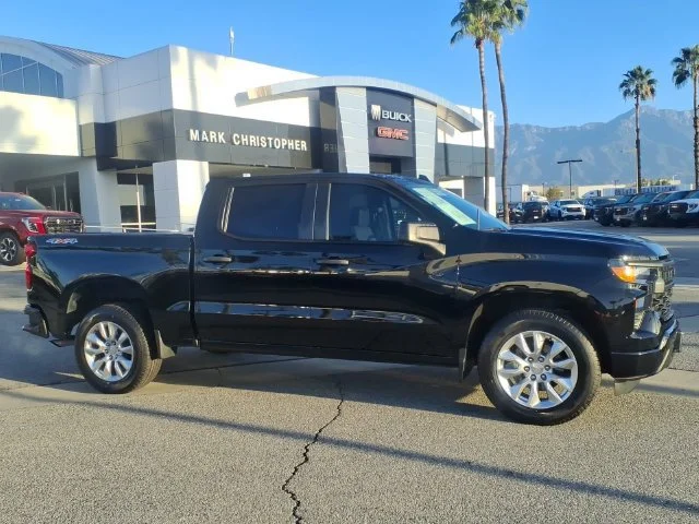 Used 2023 BLACK Chevrolet Custom image 3
