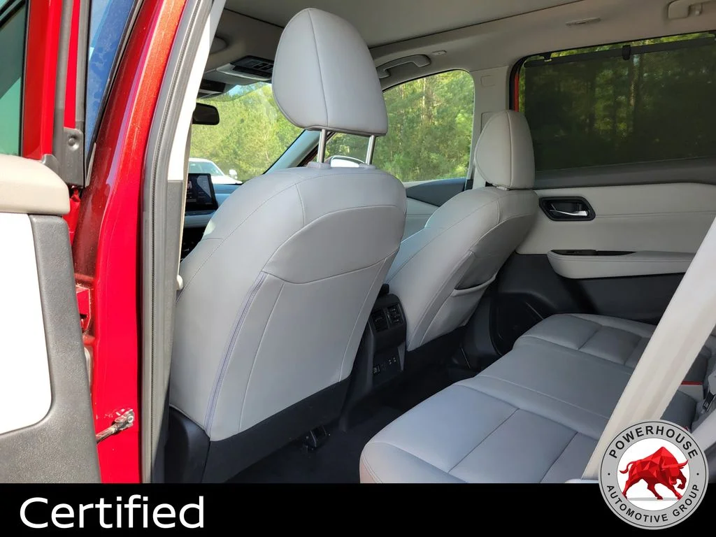 Used 2024 Red Nissan SL image 16