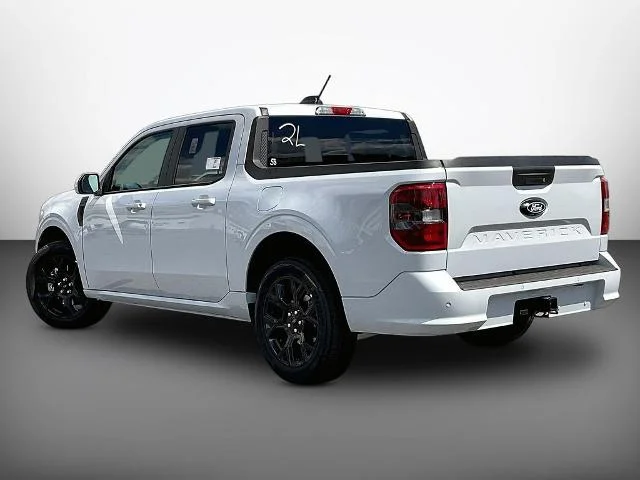 New 2026 Space White Metallic Ford Maverick Lobo™ image 38