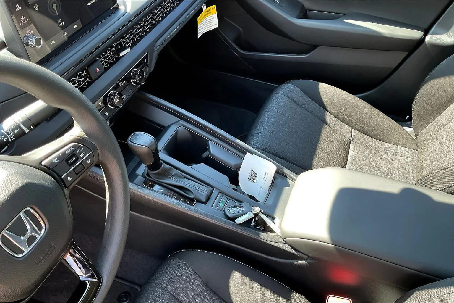 New 2026 Meteorite Gray Metallic Honda SE image 7