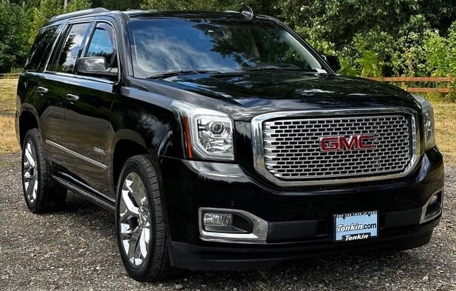 Used 2017 Onyx Black GMC Denali image 2
