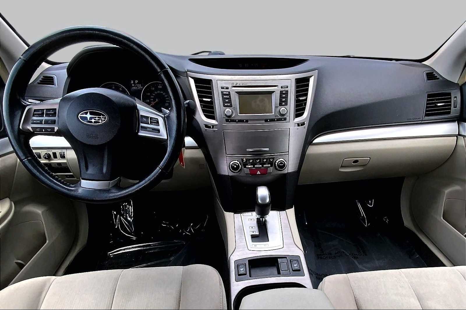 Used 2014 Cypress Green Pearl Subaru 2.5i Premium image 15