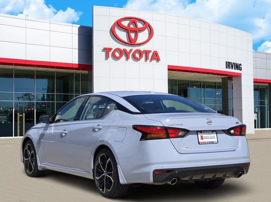 Used 2024 Gray Nissan 2.5 SR image 3