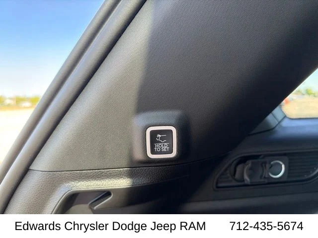 New 2027 Brown Jeep Limited image 30