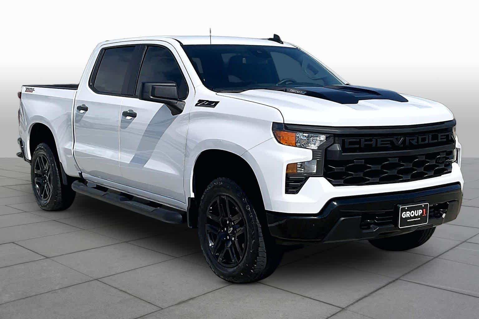 Used 2024 Summit White Chevrolet Custom Trail Boss image 3
