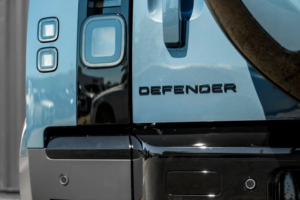 New 2026 Tasman Blue Land Rover S image 8
