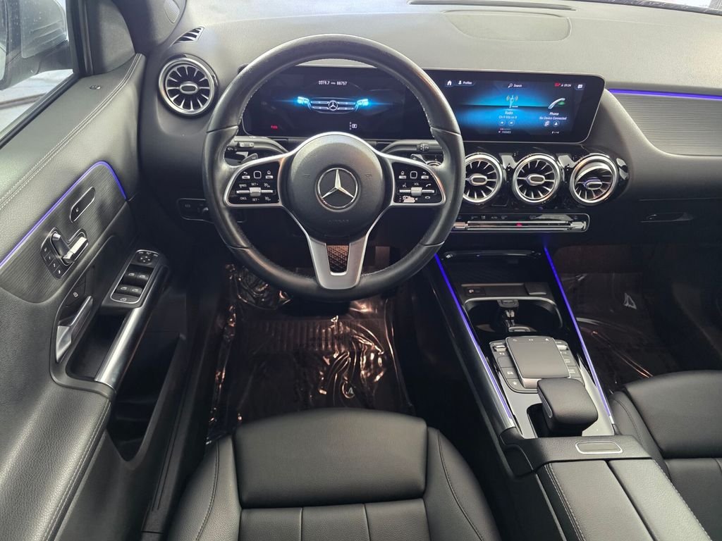 Used 2021 Silver Mercedes-Benz GLA 250 image 12