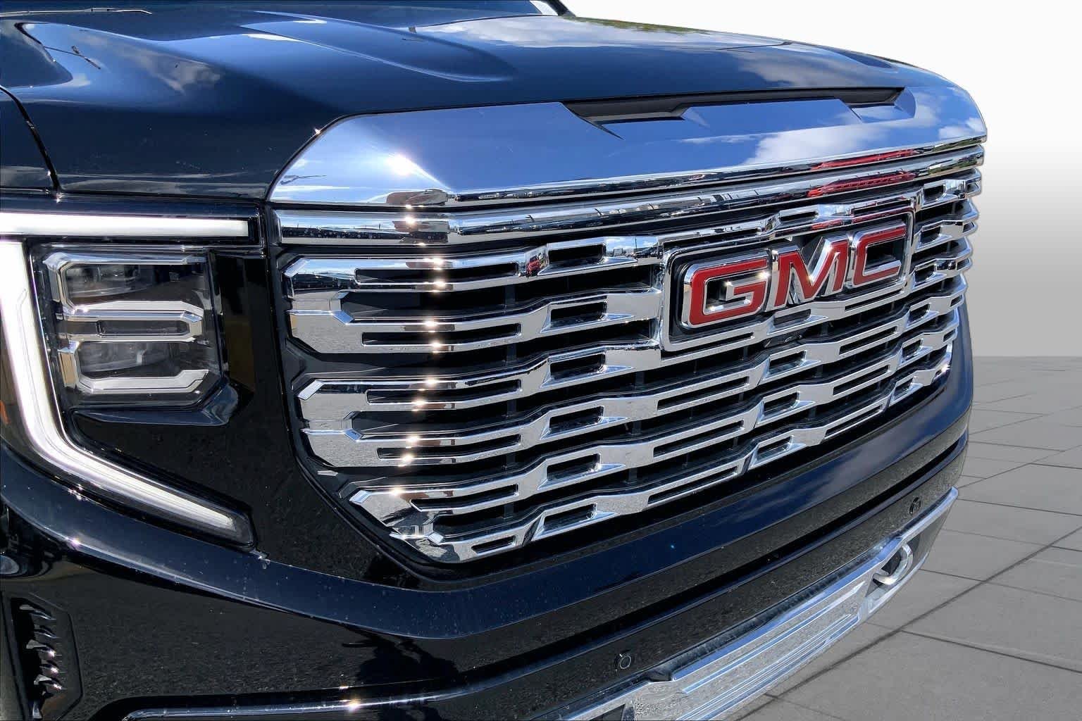 Certified Used 2026 Onyx Black GMC Denali image 29