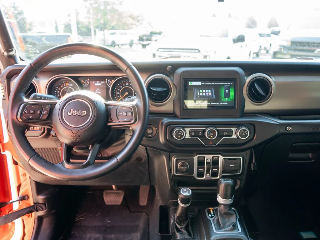 Used 2018 Orange Jeep Unlimited Sport S image 13