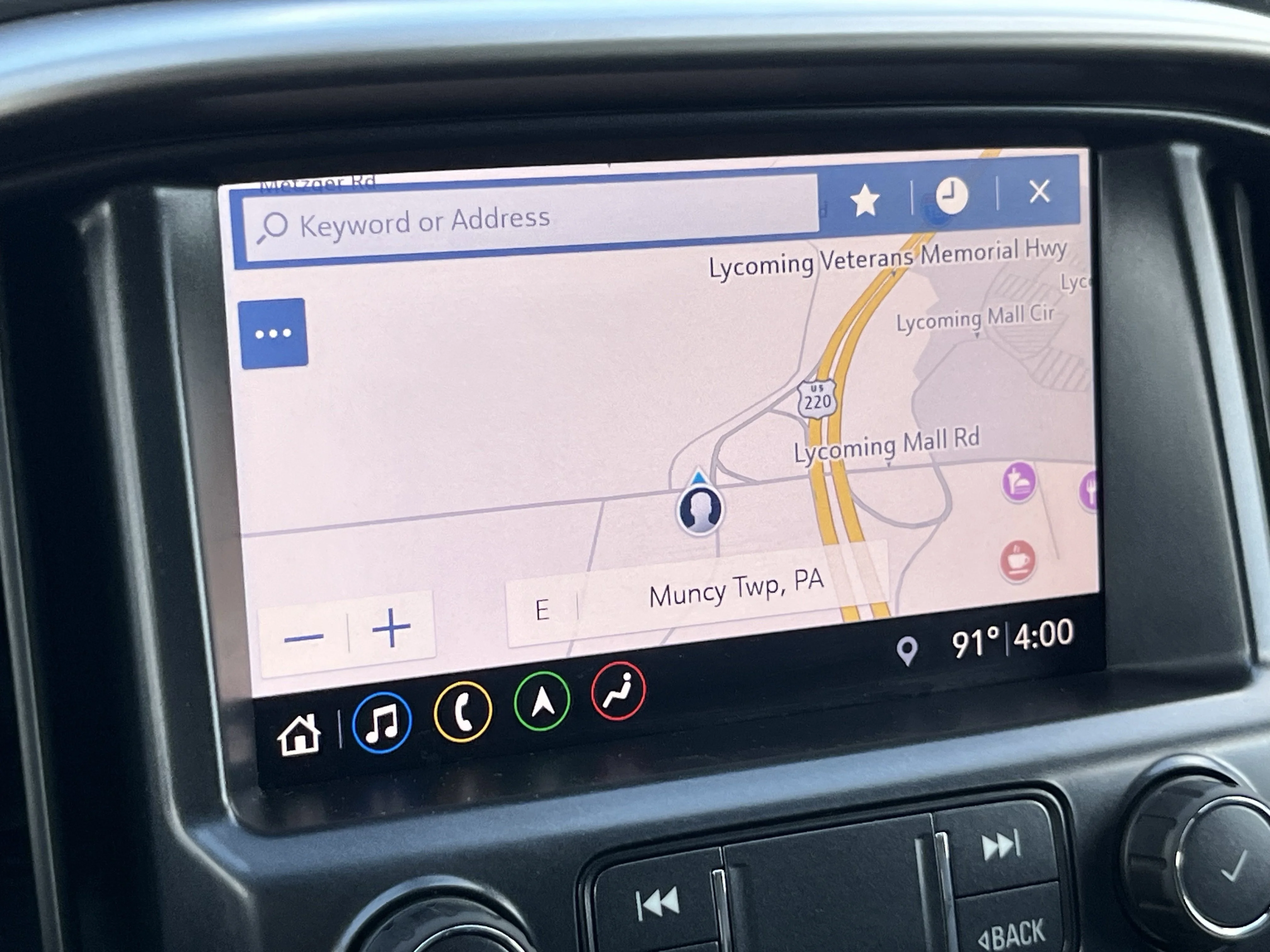 Used 2019 Pacific Blue Metallic Chevrolet Z71 image 33